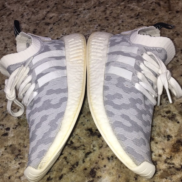 Adidas NMD R2 - Picture 4 of 9